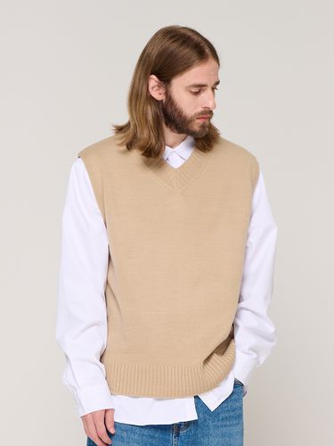 Soft V-neck Knit Vest - Beige - CARGOBROS - Modalova