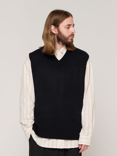 Soft V-neck Knit Vest - Black - CARGOBROS - Modalova