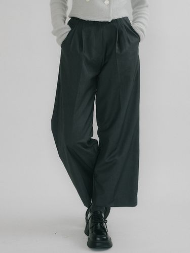 Oson Two Tuck Ankle Slacks_Charcoal - REORG - Modalova