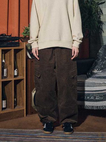 Wide Oversized Corduroy Cargo Pants _ - CPGN - Modalova