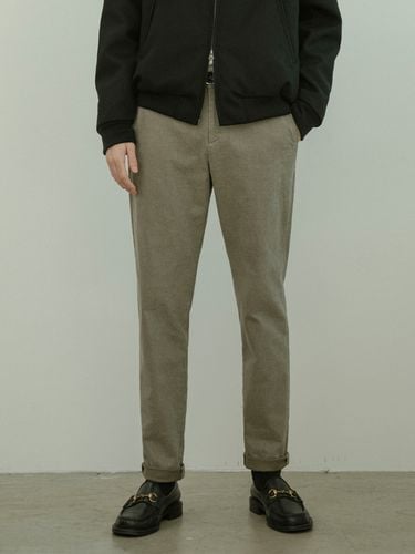 Fleece Relaxed Tapered Fit Pant - HALBKREIS LAYOUT - Modalova