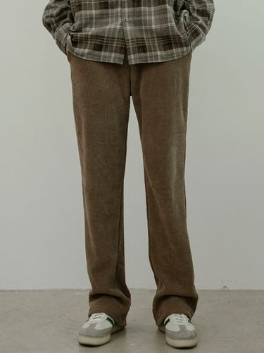 Corduroy Wide Sweatpant - Brown - HALBKREIS LAYOUT - Modalova