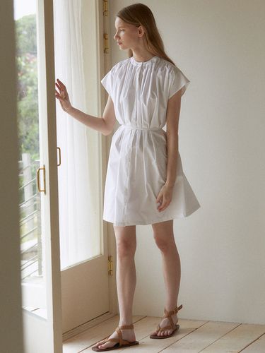 Shirred Sleeveless Dress_White - LARGO - Modalova