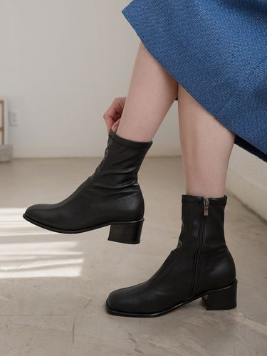 Hailey Spandex Ankle Boots - GISSE - Modalova