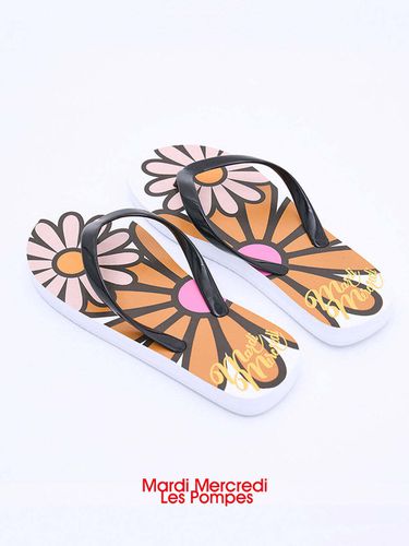 Grand Blossom Flip Flops_White - MARDI MERCREDI LESPOMPES - Modalova