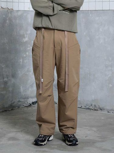 OG Alpha Belted Pin-tuck Pants - OFFGRID - Modalova