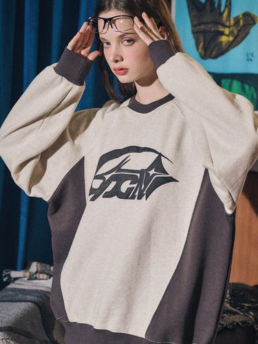 Cut Line Block Sweatshirt - CPGN - Modalova