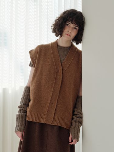 Wool Over Knit Vest (Brown) - Authenti - Modalova