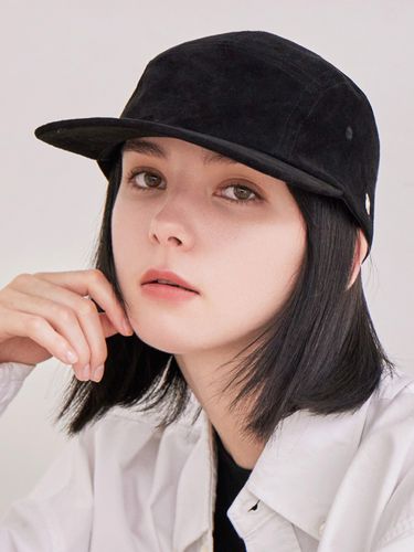 Square Suede Camp Cap_Black - VARZAR - Modalova