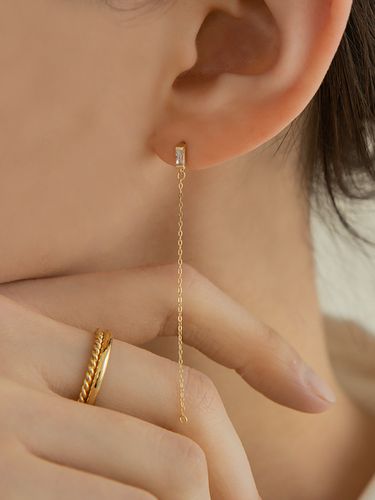 Gold Chain drop Earrings #A12 - LUNNE - Modalova