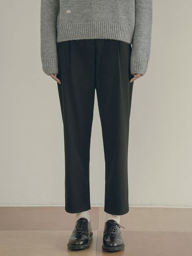 Wool one-tuck tapered slacks_Black - vanone atelier - Modalova