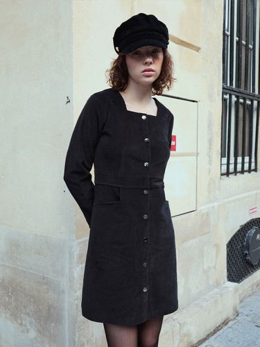 Corduroy Squre-neck Mini Dress_Black - LETTER FROM MOON - Modalova