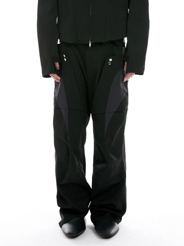 Flap Pocket Pants - Black - ANOTHERYOUTH - Modalova