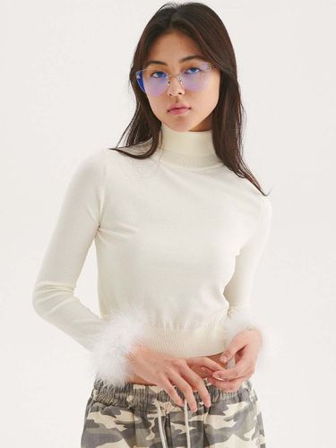 Angel Silk Knit Turtleneck - CENTAUR.KR - Modalova