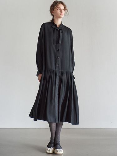 Frill Ribbon Tired Dress_Black - MITTE - Modalova