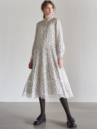 Lace Tiered Printing Shirring Dress_White - MITTE - Modalova