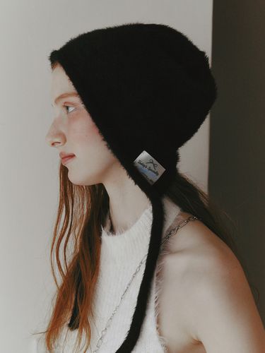 Fluffy String Hat - OVT-U - Modalova