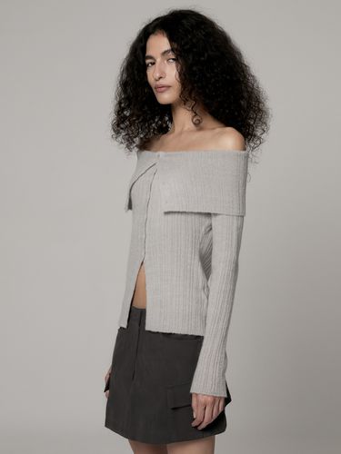 Button Up Off Shoulder Wool Cardigan _ - Porta - Modalova