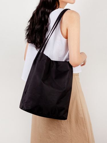 Classy Neat Bag_All Black - ITHINKSO - Modalova