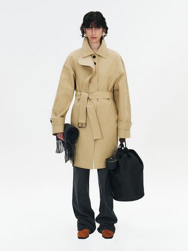 Half Trench Coat with Funnel-neck_Beige - GABRIEL LEE - Modalova