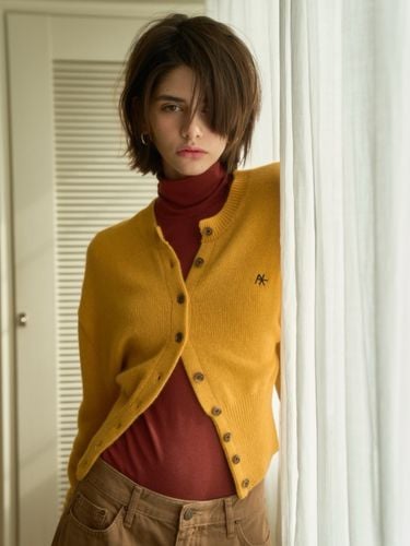 Cropped Winter Cardigan / Mustard - oursaalty - Modalova