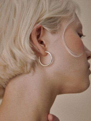 Silver] Minimal Hoop Earring - OVT-U - Modalova