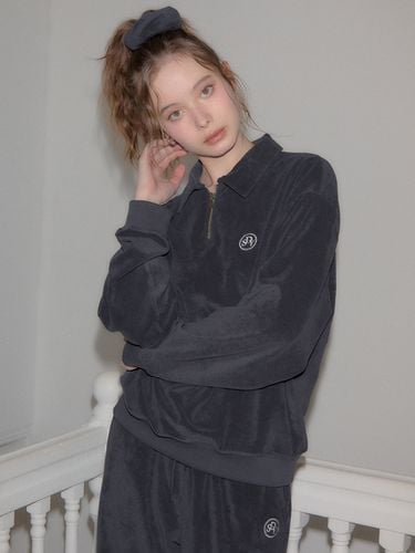 Terry Half Zip Up Sweatshirt - SALON DE YOHN - Modalova