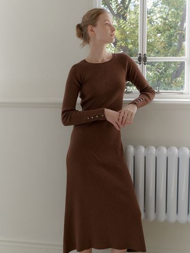 Golgi Line Dress - Brown - YUPPE - Modalova