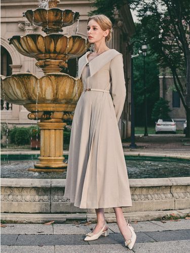 Mile Jacket Dress - Beige/Black - GRACE U - Modalova