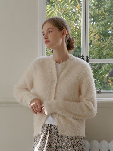 Round Fur Cardigan - Beige - YUPPE - Modalova