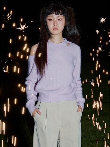 Cut Out Point Knit Pullover Lavender - kuho plus - Modalova