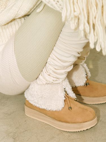 Way Fur Boots_Beige - KHIHO - Modalova