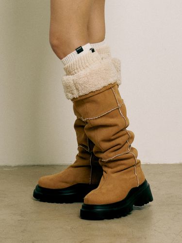 Sherpa Thigh-High Boots_Beige - KHIHO - Modalova