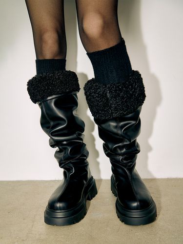 Sherpa Thigh-High Boots_Black - KHIHO - Modalova