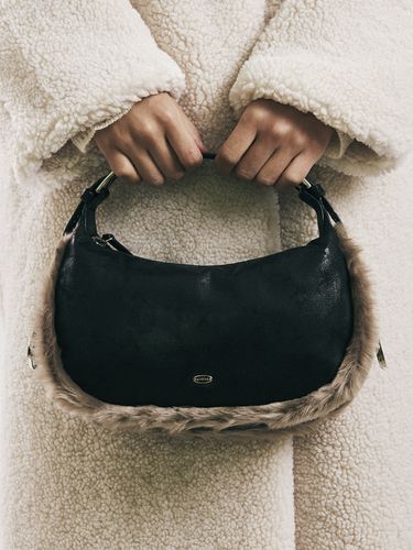 Coocoo Bag (Fur)_Black - KHIHO - Modalova