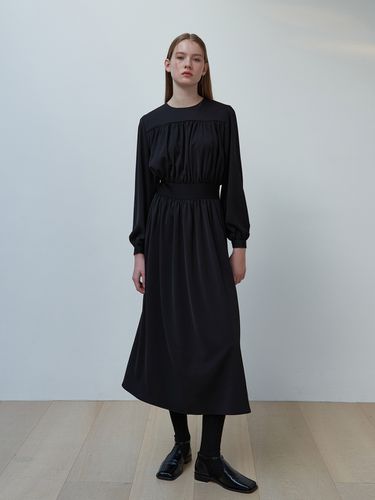 Shirring Long Dress Black AD216 - EIGHT DAYS A WEEK - Modalova