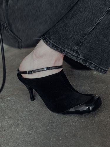 Hopen Strap Mules_Black Velvet - pieton - Modalova