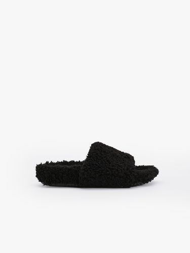 Soft Shearing Mules _ Black - LE MOWE - Modalova