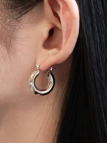 The Hoop Earring - Less is more - Modalova