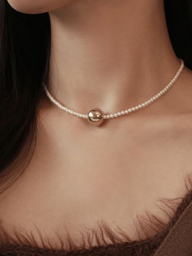 Pearl Ball Necklace - Less is more - Modalova