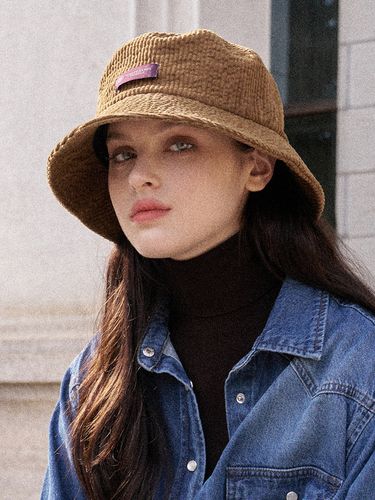 Maccarthy Purple Label TGR Corduroy Bucket Hat - WHITE SANDS - Modalova