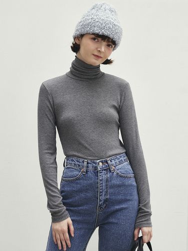 Soft Ribbed Turtleneck T-Shirt_Grey - LOEIL - Modalova