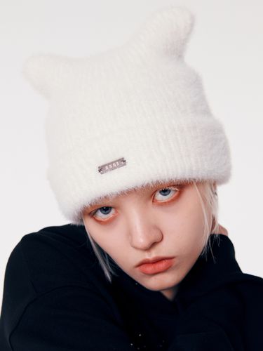 Ear Beanie_White - runningHIGH - Modalova