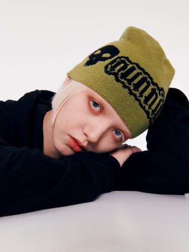 Skull Logo Jacquard Beanie - runningHIGH - Modalova