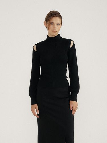 Cutting Half Turtleneck Knit_Black - Lucirzu - Modalova