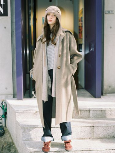 Volume Cashmere Coat - THE ASHLYNN - Modalova