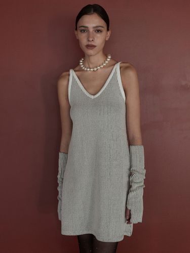 Layered Sleeveless Knit Dress - ouie - Modalova