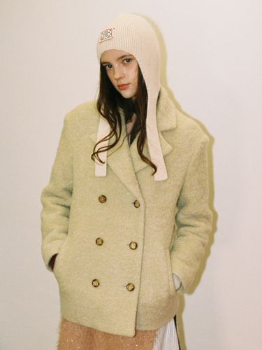 Yana Alpaca Boucle Double Coat - THE ASHLYNN - Modalova