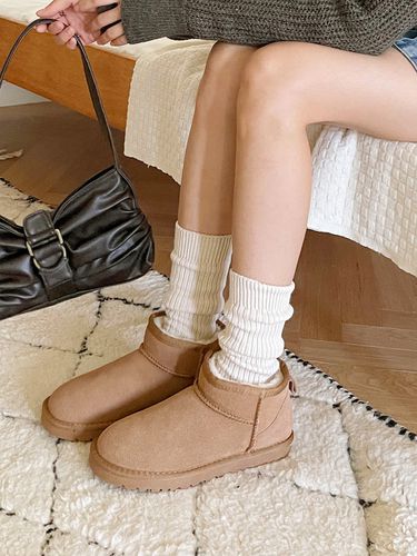 Runie Mini Ugg Boots - APTO - Modalova