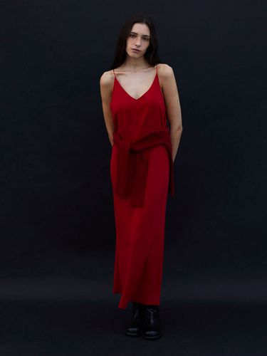 Essential Slip Dress - Red - HESS - Modalova